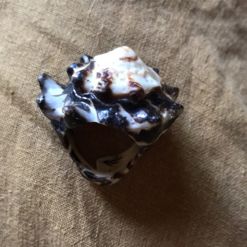 🧜‍♀️ Seashell Statement Ring - Picture 2 of 4